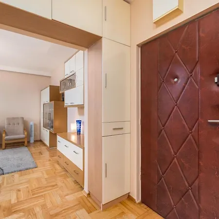 Bluszczanska 76 By Homeprime Apartamento *