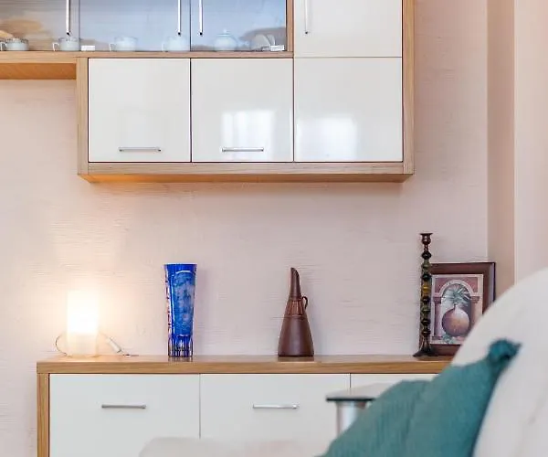 Bluszczanska 76 By Homeprime Apartment Warsaw